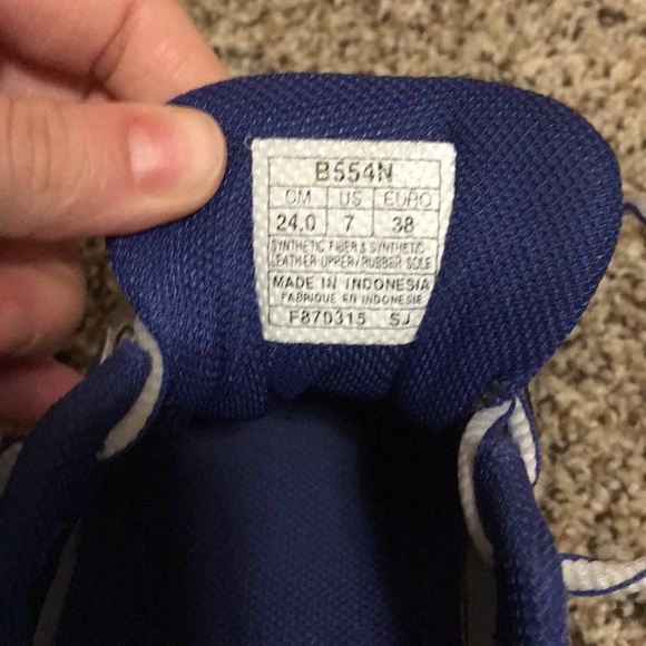 Volleyball shoes - Picture 3 of 3